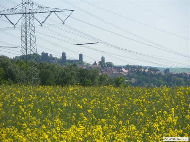 Burg Stolpen mit Rapsblte